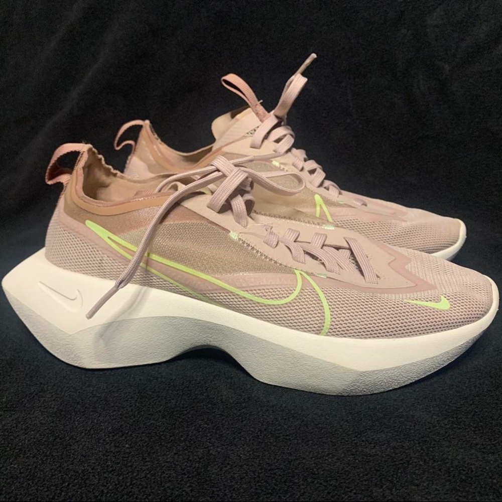 Nike vista lite running shoes